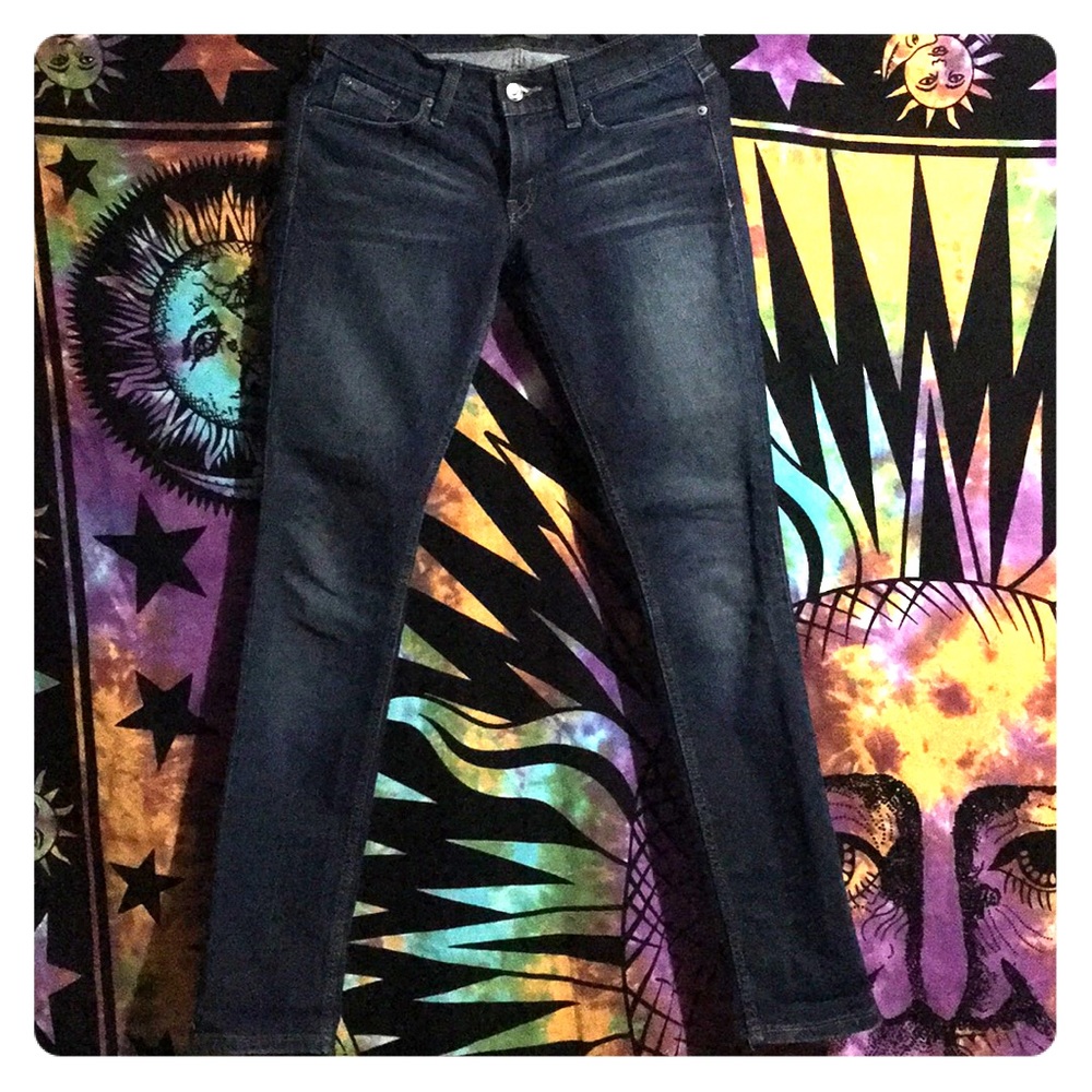 LEVI’S JEANS